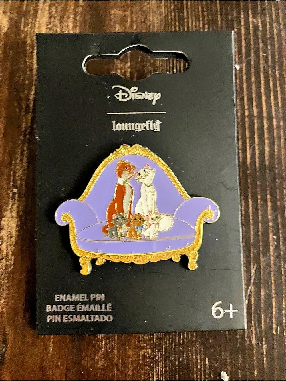 Disney aristocats Enamel Pin Purple Gold NWT